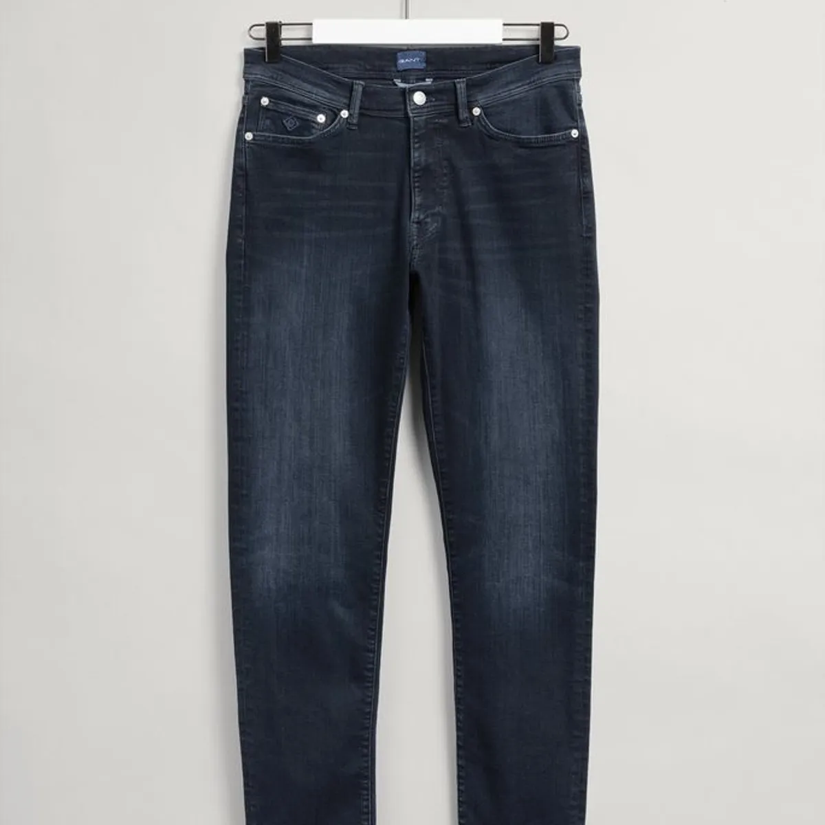 D1. SLIM ACTIVE-RECOVER JEANS