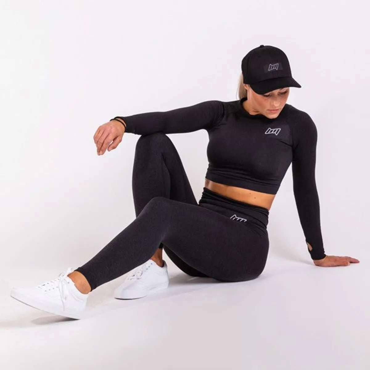 Seamless Long Sleeve Cropped Top