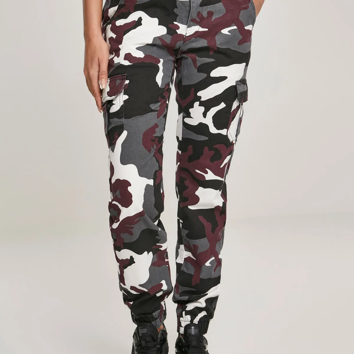 Urban Classics Dame High Waist Camo Cargobukser Wine Camo