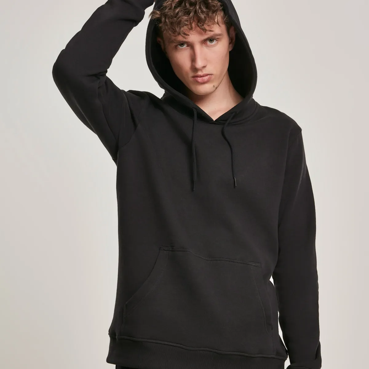 Urban Classics Økologisk Basis Hoodie Sort