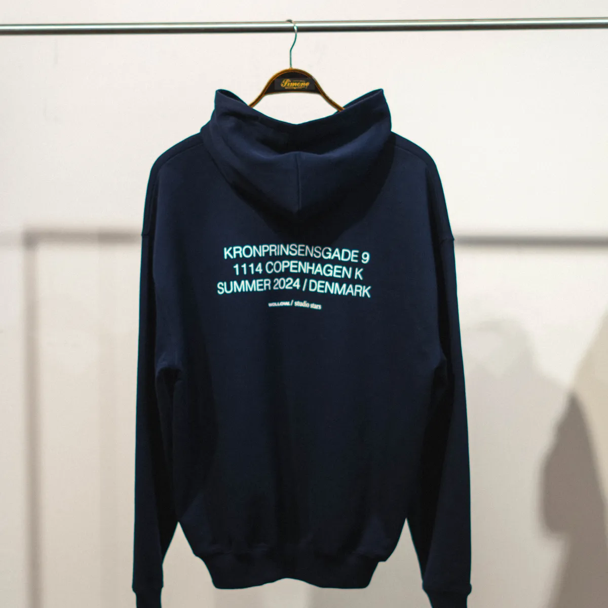 WOLLOW X STUDIO STARS HOODIE - S