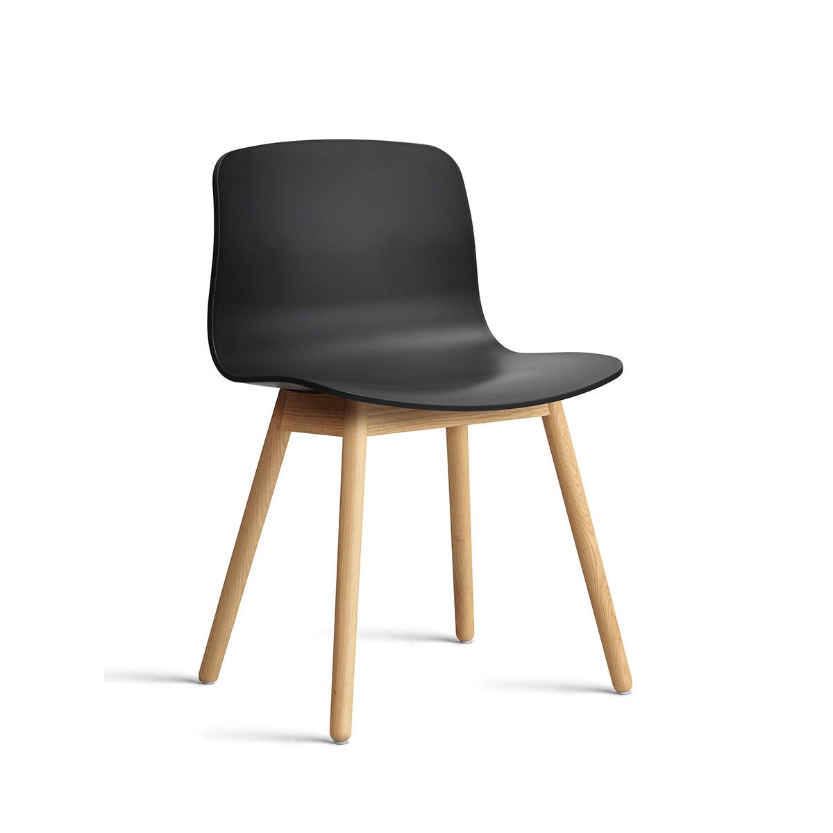 About a Chair AAC 12 fra Hay (Lakeret eg, Black)