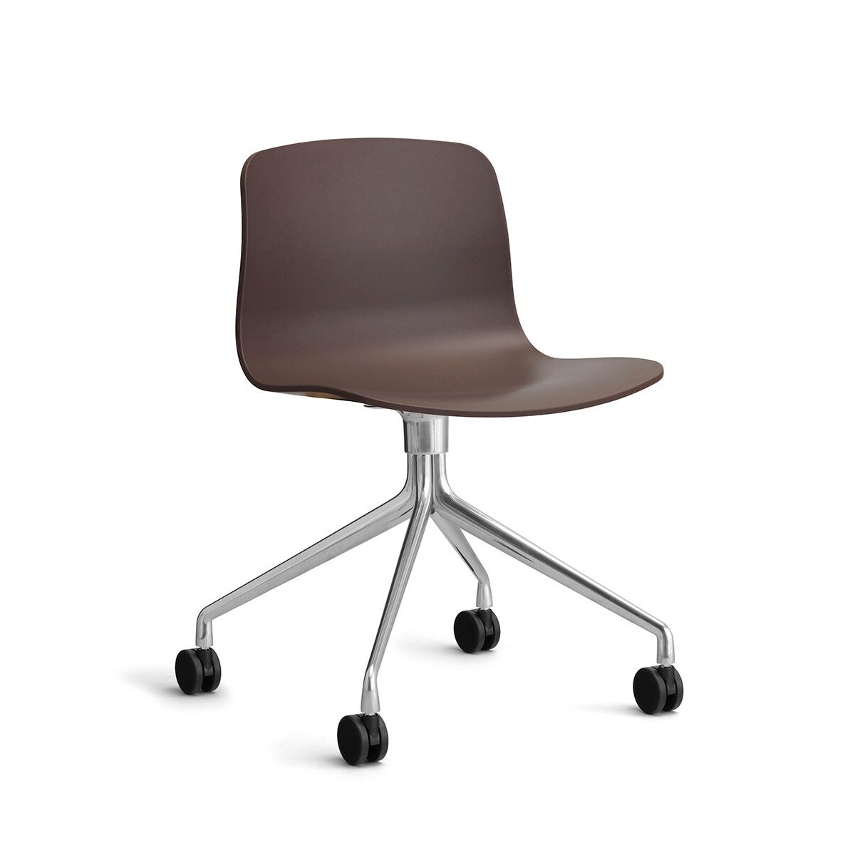 About a Chair AAC 14 fra Hay (Poleret aluminium, Raisin)