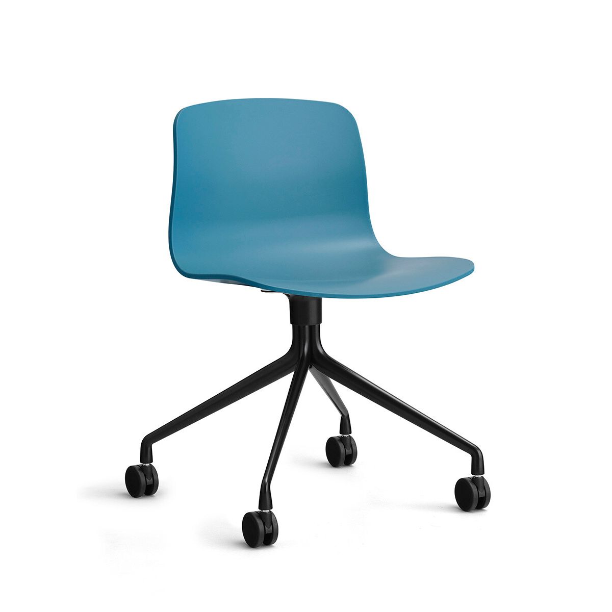 About a Chair AAC 14 fra Hay (Sort pulverlakeret aluminum, Azure Blue)