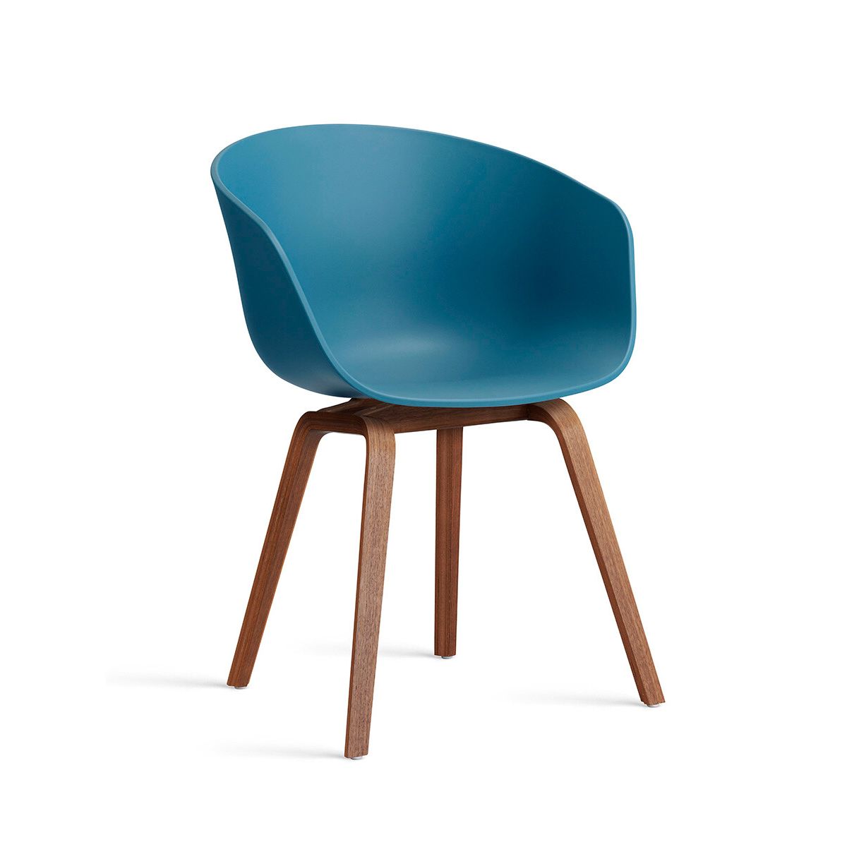 About a Chair AAC 22 fra Hay (Azure Blue, Lakeret valnød)