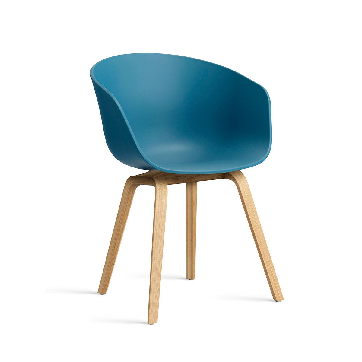 About a Chair AAC 22 fra Hay (Azure Blue, Sæbebehandlet eg)