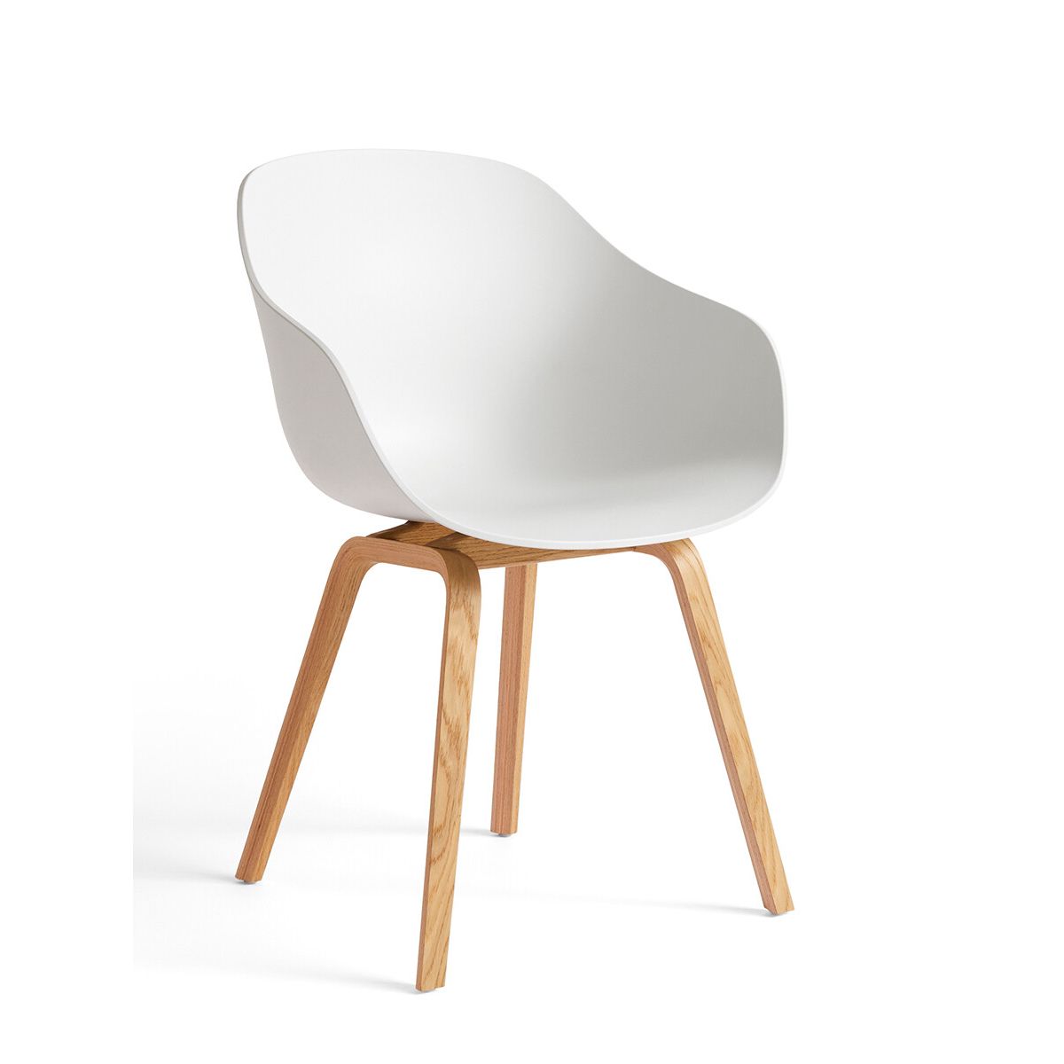 About a Chair AAC 222 fra Hay (Lakeret eg, White)