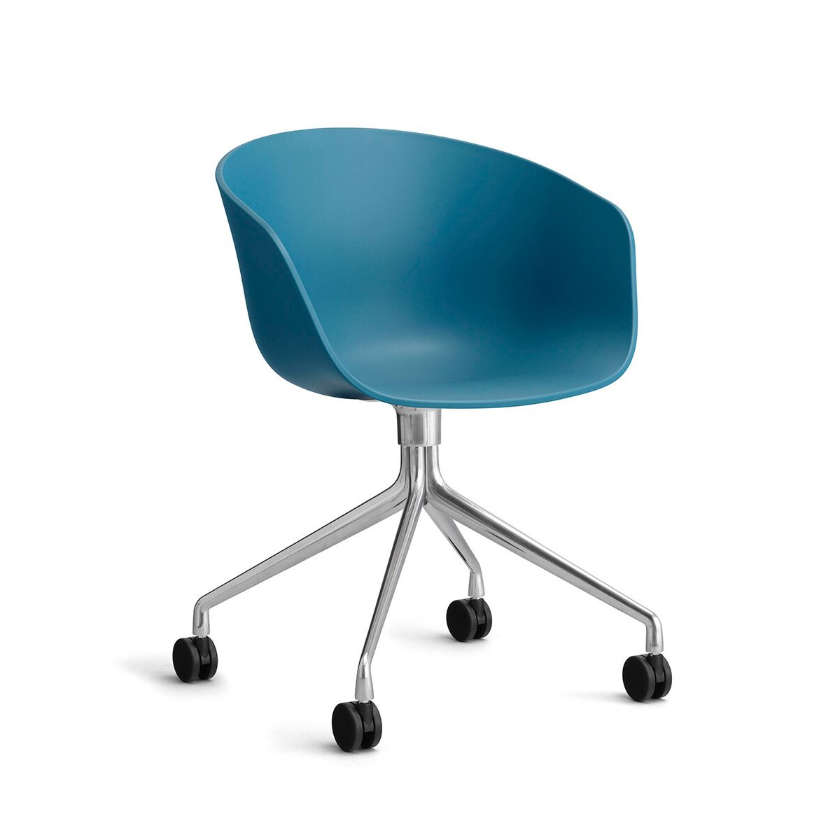 About a Chair AAC 24 fra Hay (Poleret aluminium, Azure Blue)