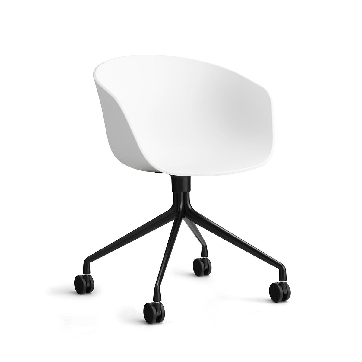 About a Chair AAC 24 fra Hay (White, Sort pulverlakeret aluminum)