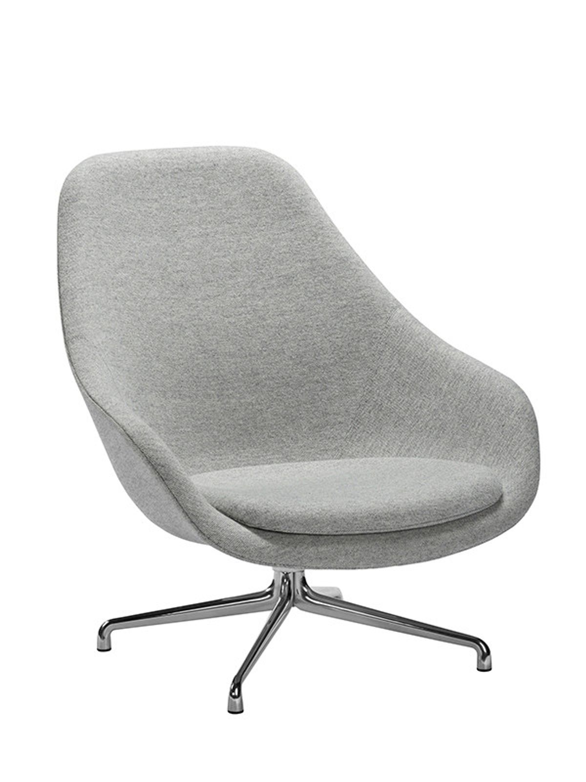 About a Lounge Chair AAL 91, high fra Hay (Olavi by Hay, Poleret aluminium)