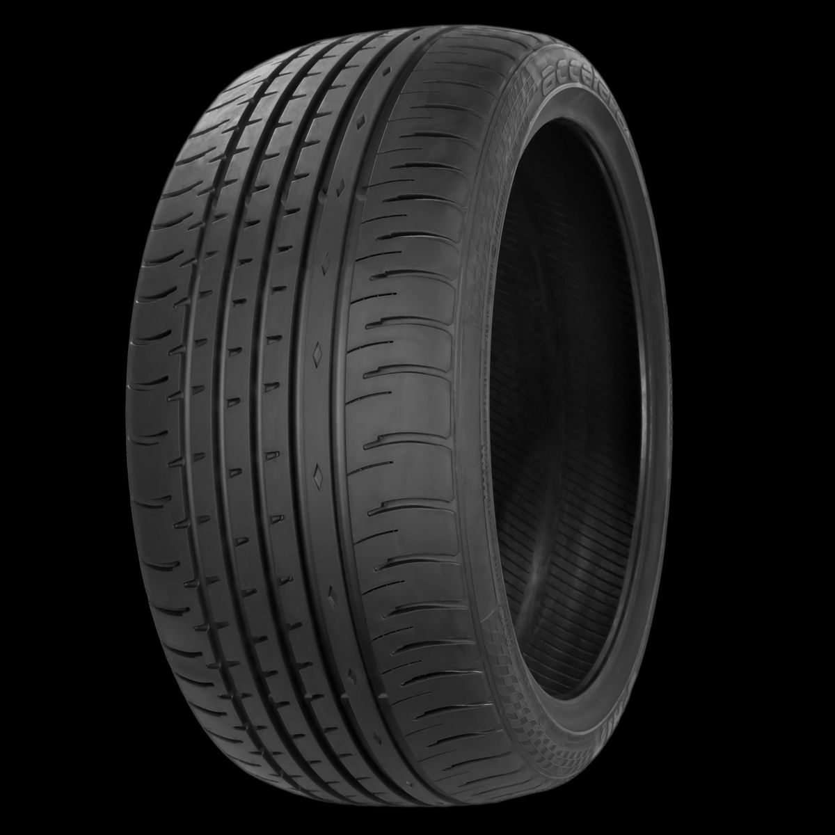 Accelera PHI 2 275/30R19