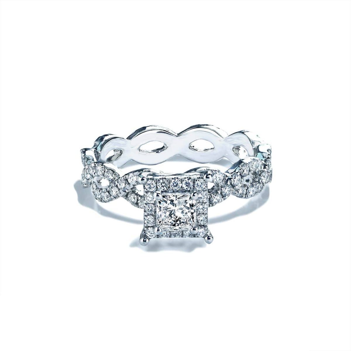 Amalia eternity twist forlovelsesring med firkantet safir og diamanter