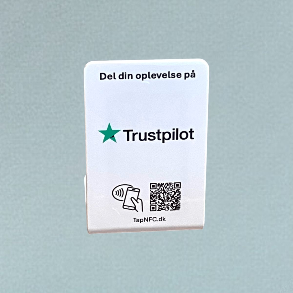 Anmeld os på Trustpilot bordstander