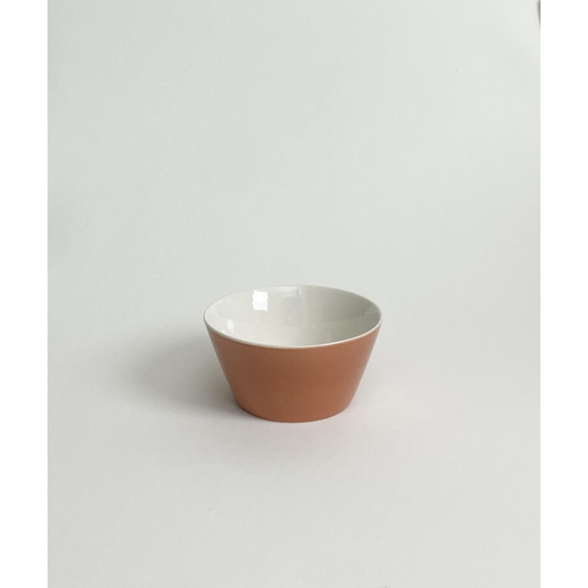 Anne Black Plain Bowl, Skål, Small - Terracotta