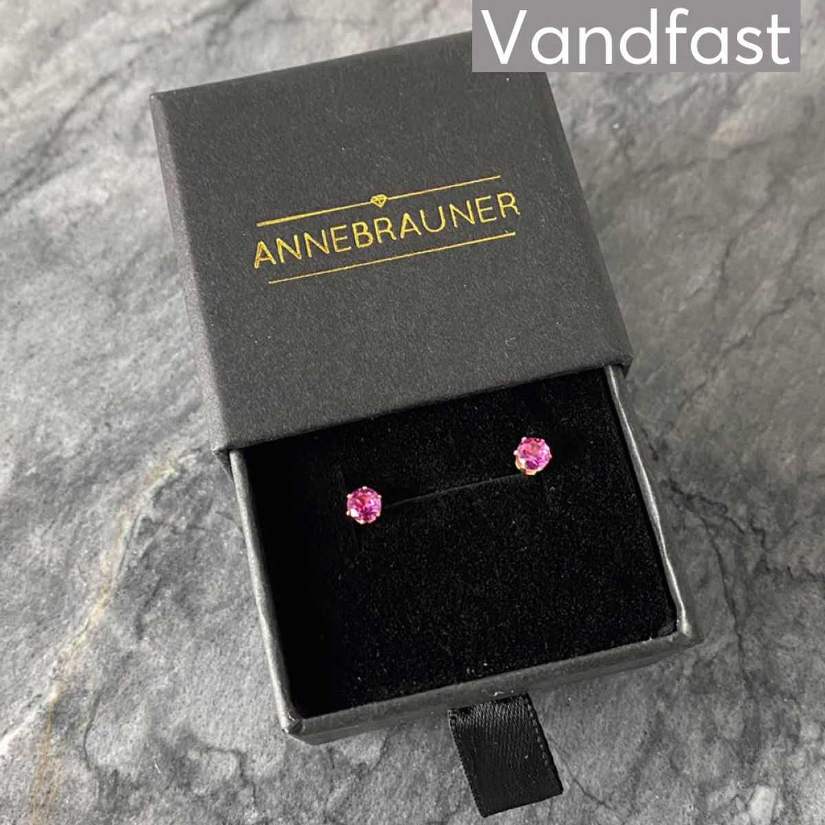 ANNEBRAUNER Princess 4mm Earrings Rose