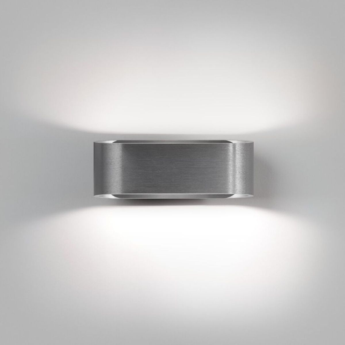 AURA W1 Væglampe Titanium - LIGHT-POINT