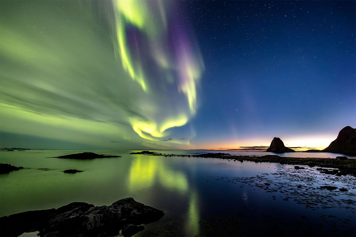 Autumn Auroras af Frank Olsen