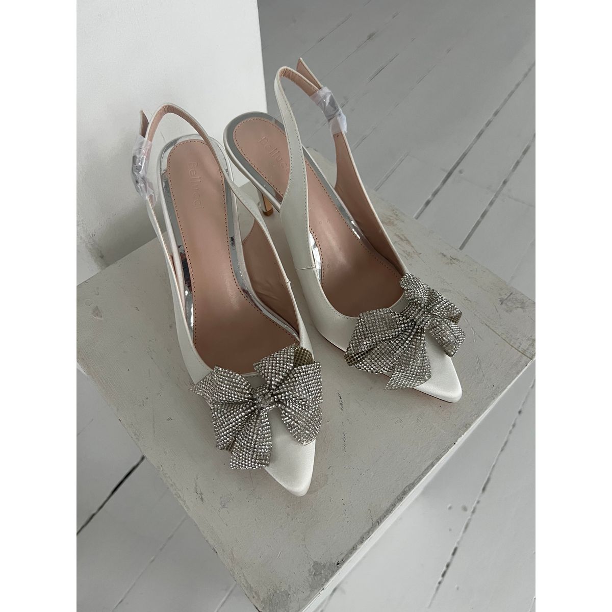 Azalea silver satin heel Aaberg CPH 36