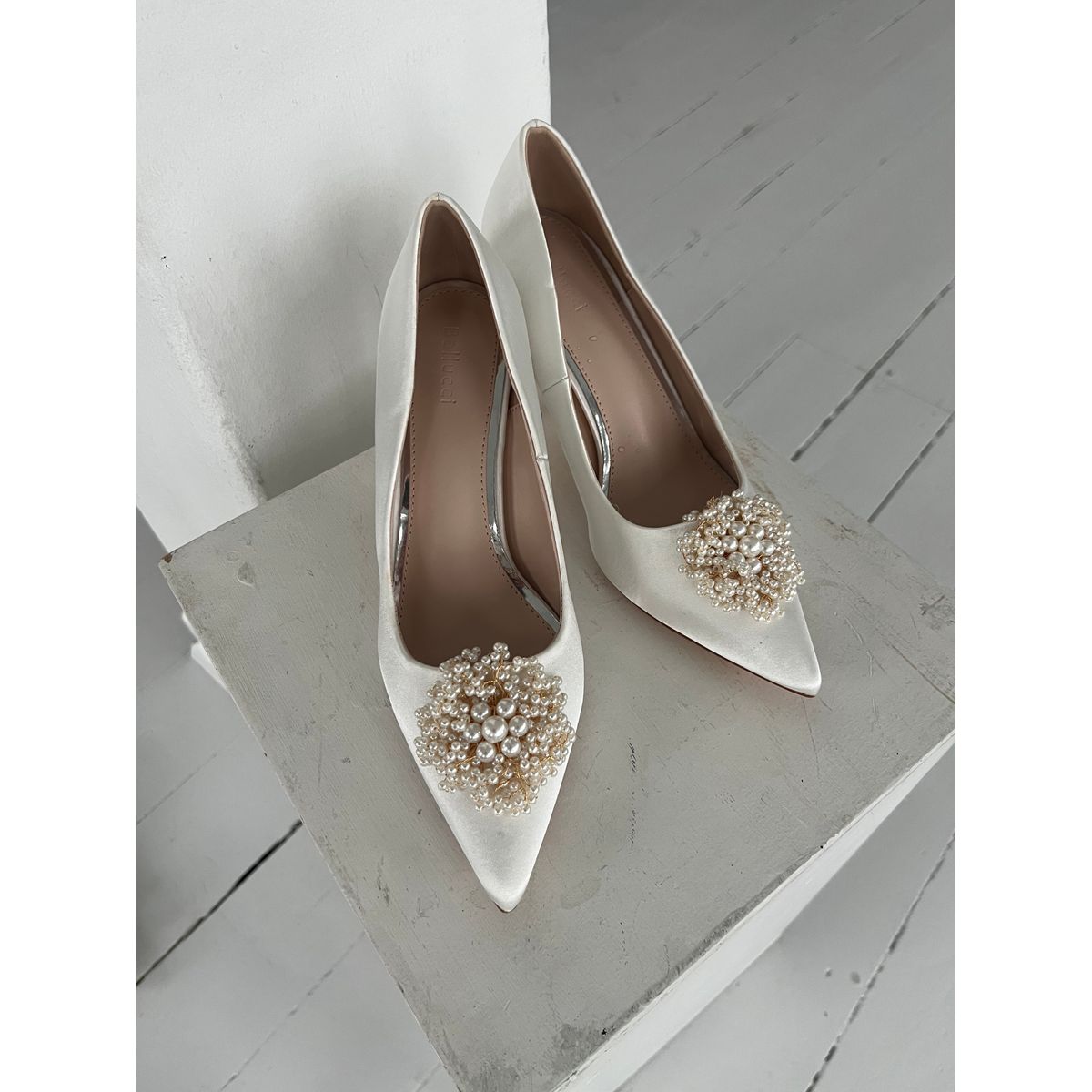 Azalea white satin heel