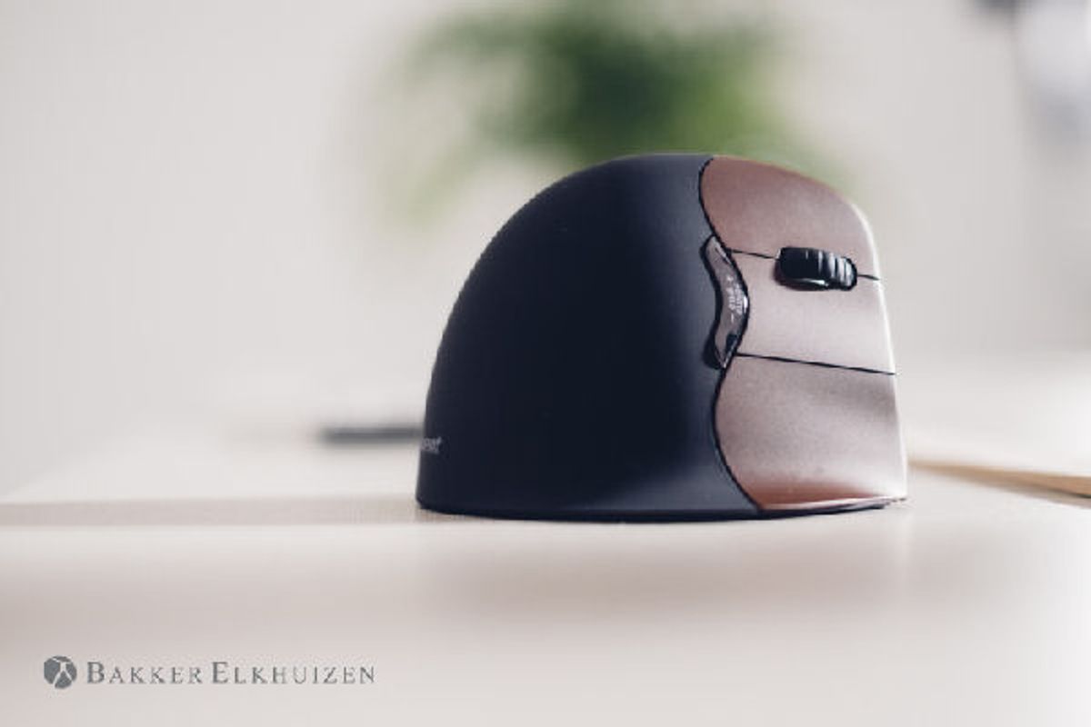 Bakker elkhuizen evoluent 4 small wireless right hand mouse BNEEVR4SW