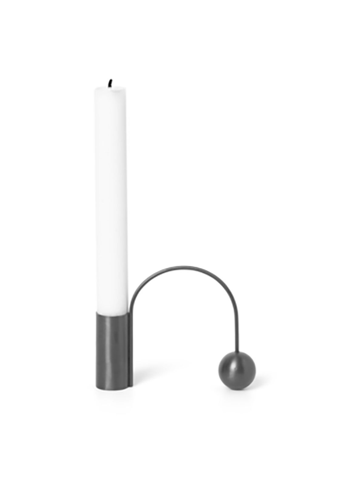 Balance Candle Holder fra Ferm Living (Black brass)