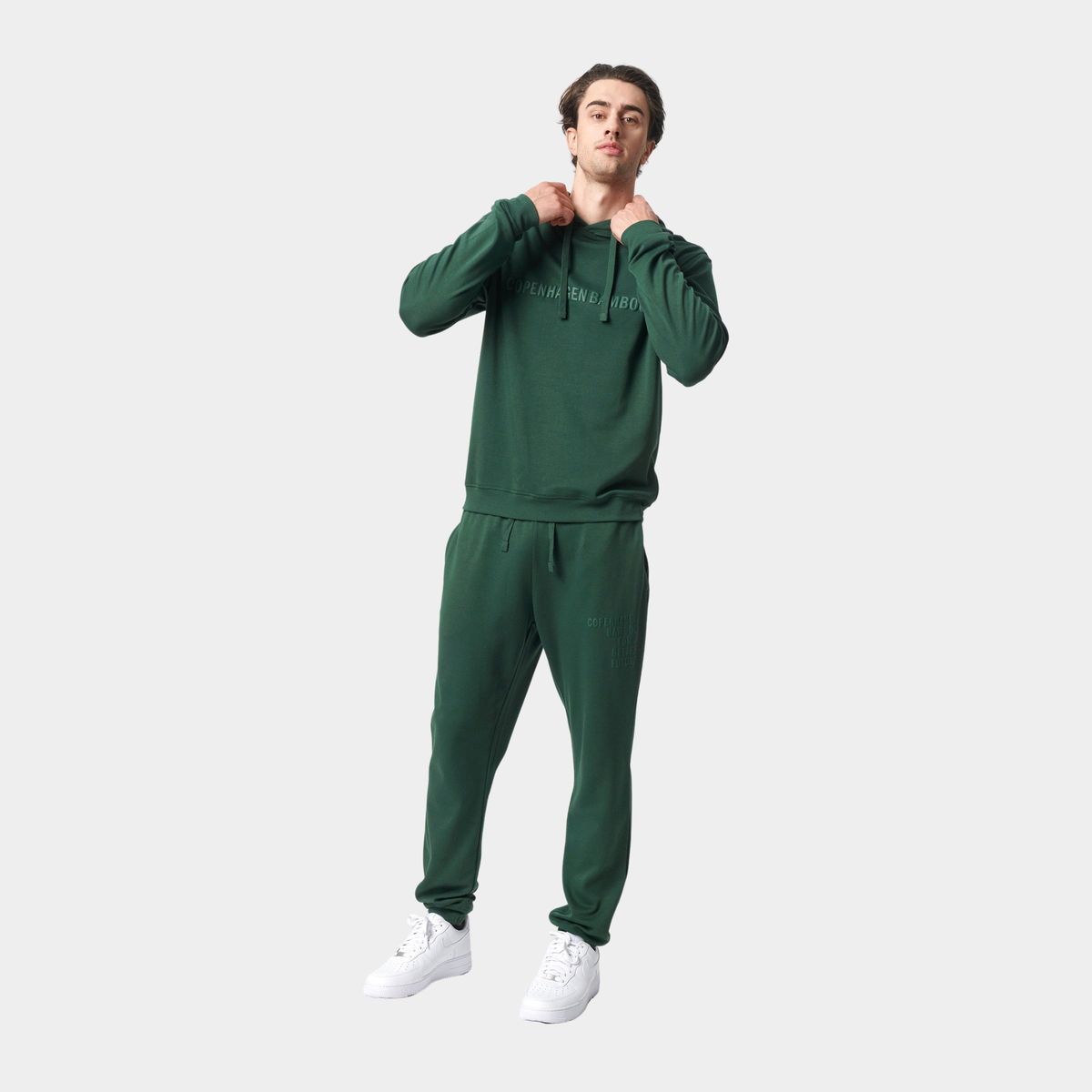 Bambus hoodie joggingsæt i grøn med logo fra Copenhagen Bamboo, L