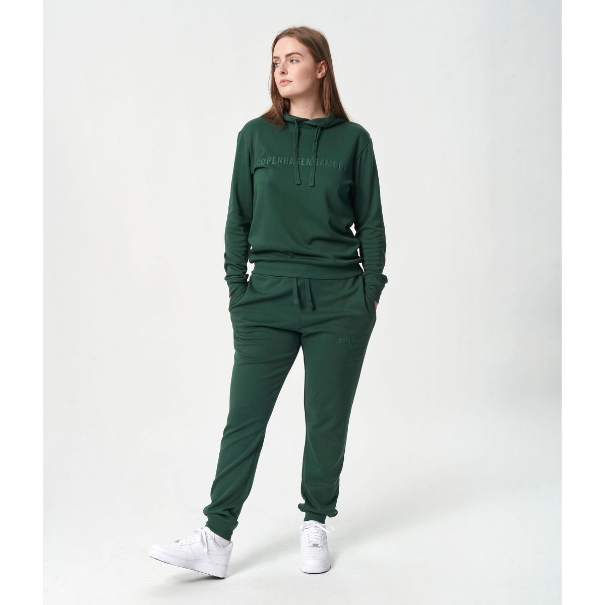 Bambus hoodie joggingsæt i grøn med logo til damer fra Copenhagen Bamboo, L