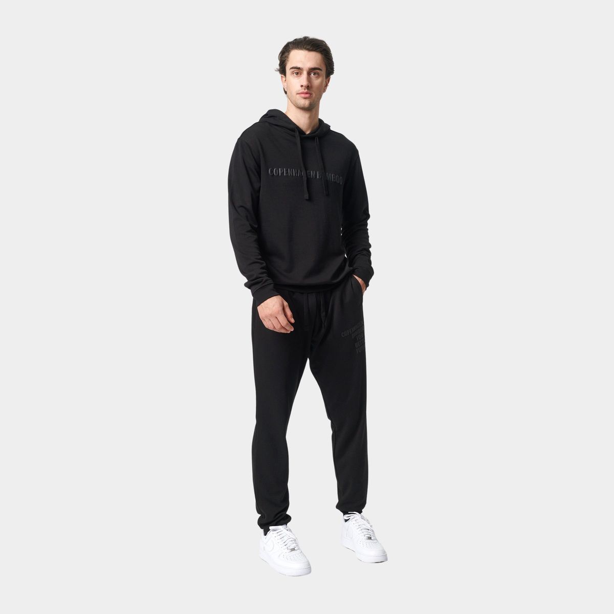 Bambus hoodie joggingsæt i sort med logo fra Copenhagen Bamboo, XL