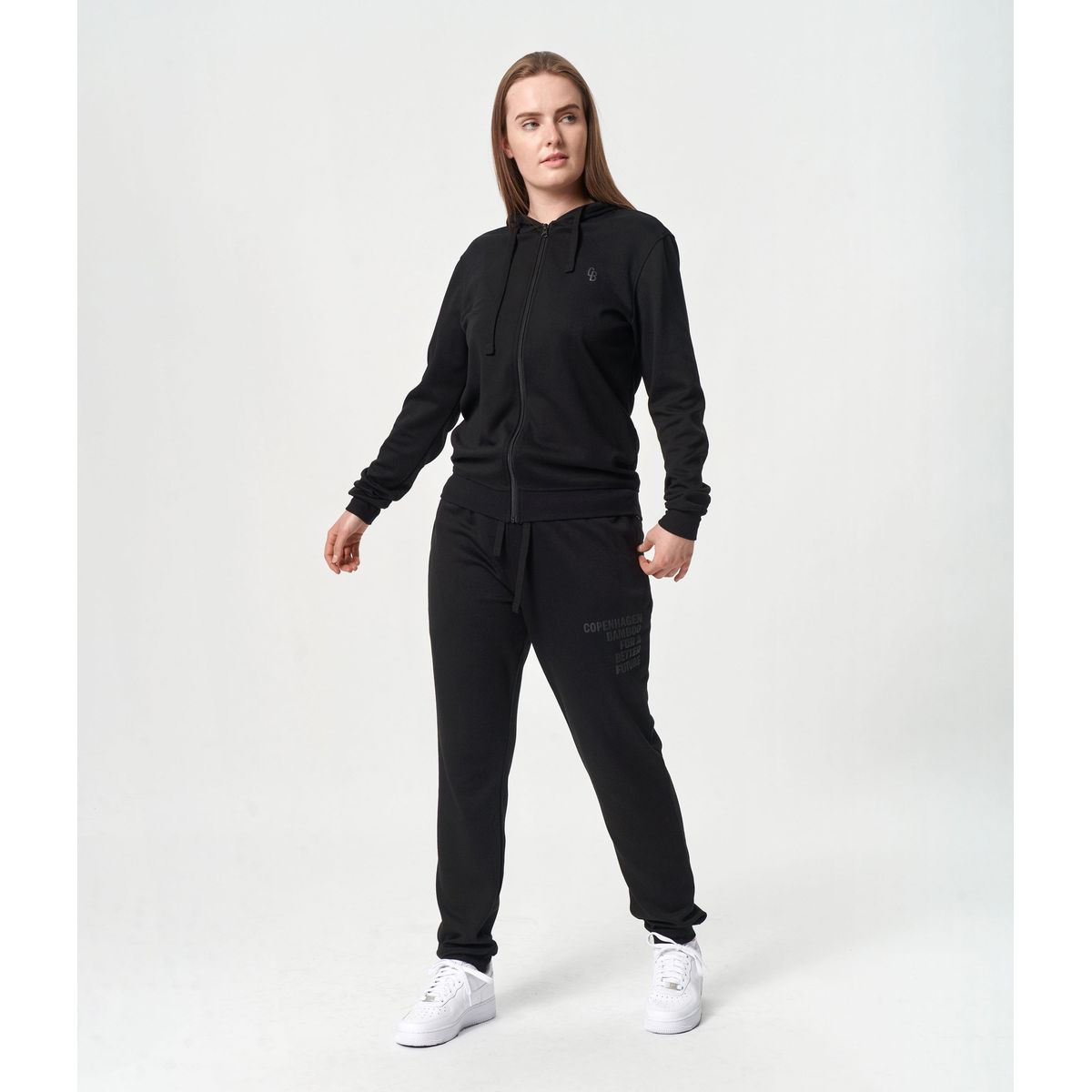 Bambus hoodie med lynlås joggingsæt i sort til damer fra Copenhagen Bamboo, S