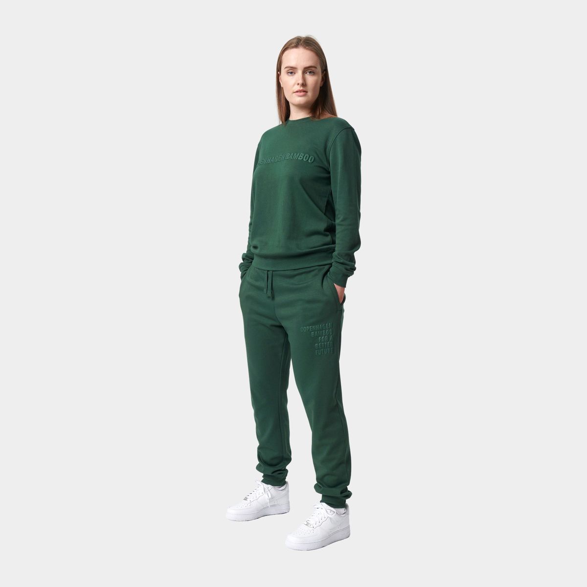 Bambus joggingsæt i grøn med logo til damer fra Copenhagen Bamboo, L