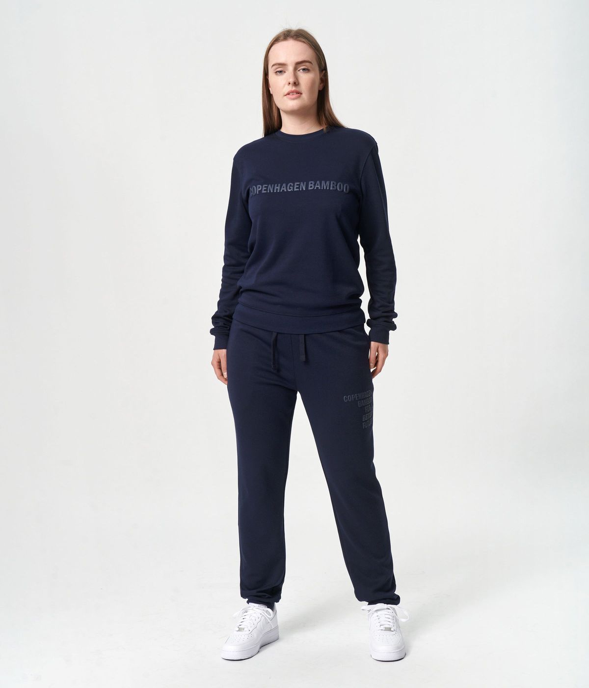 Bambus joggingsæt i navyblåt med logo til damer fra Copenhagen Bamboo, XL