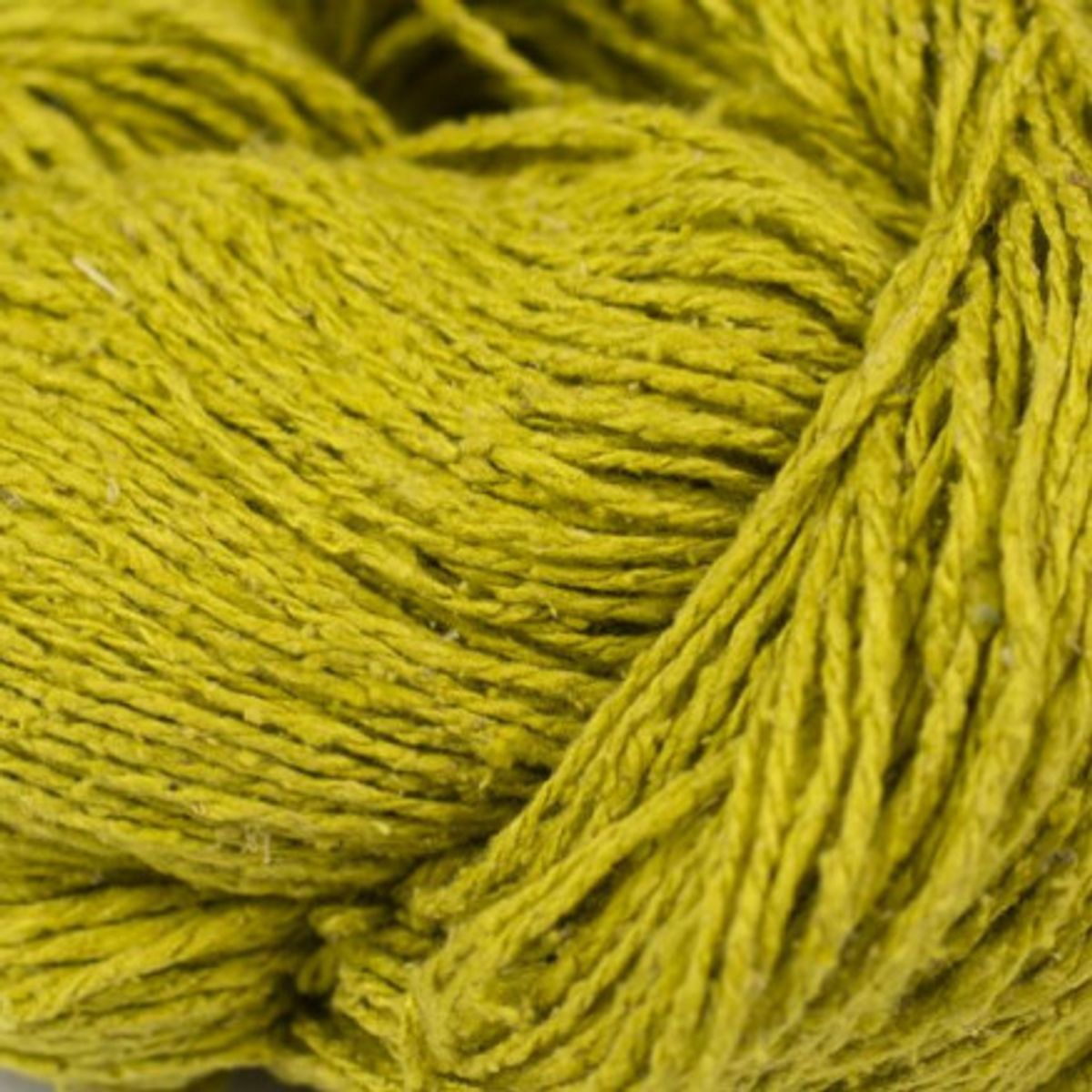 BC Garn Soft Silk Unicolor 004 Mørk Limegrøn