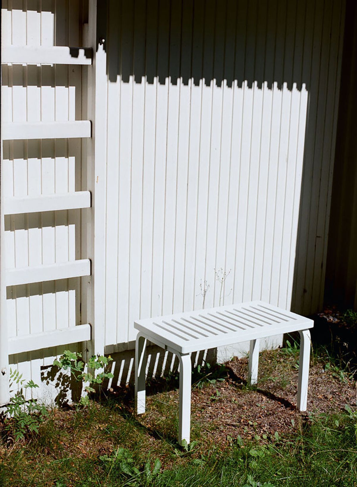 Bench 153 B fra Artek (Hvid)