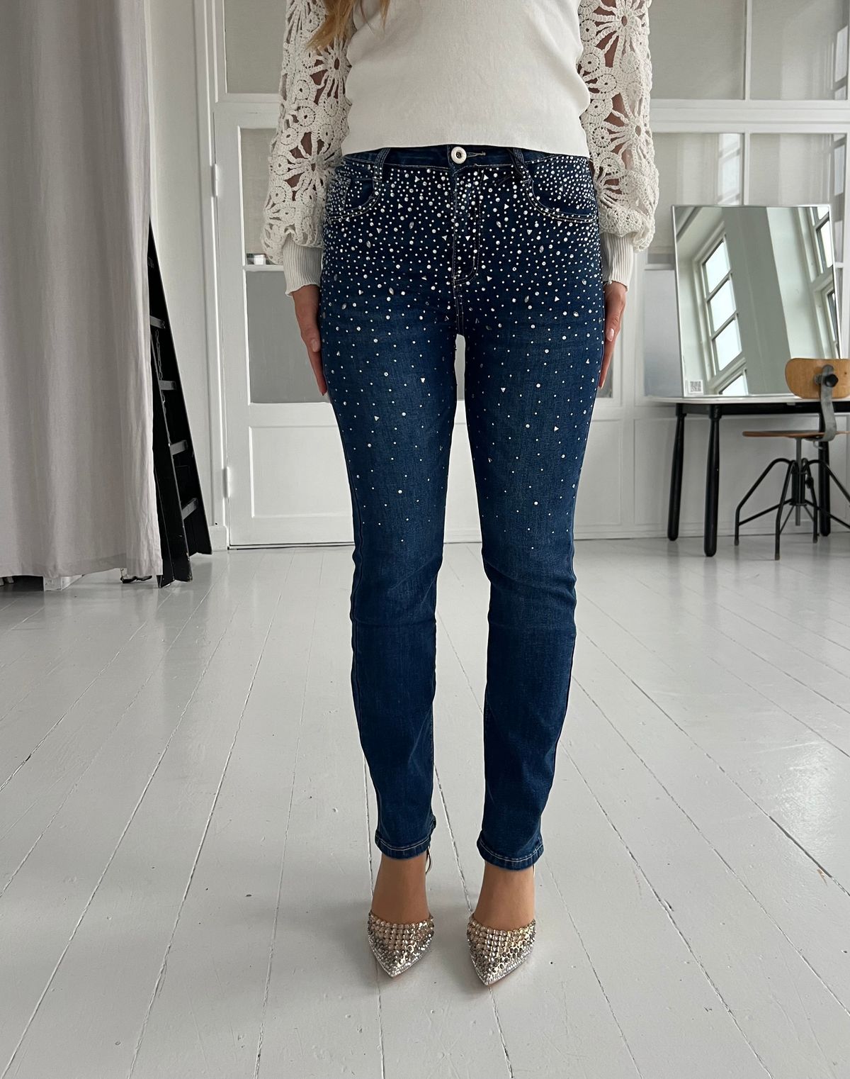 Bestiny rhinestone jeans