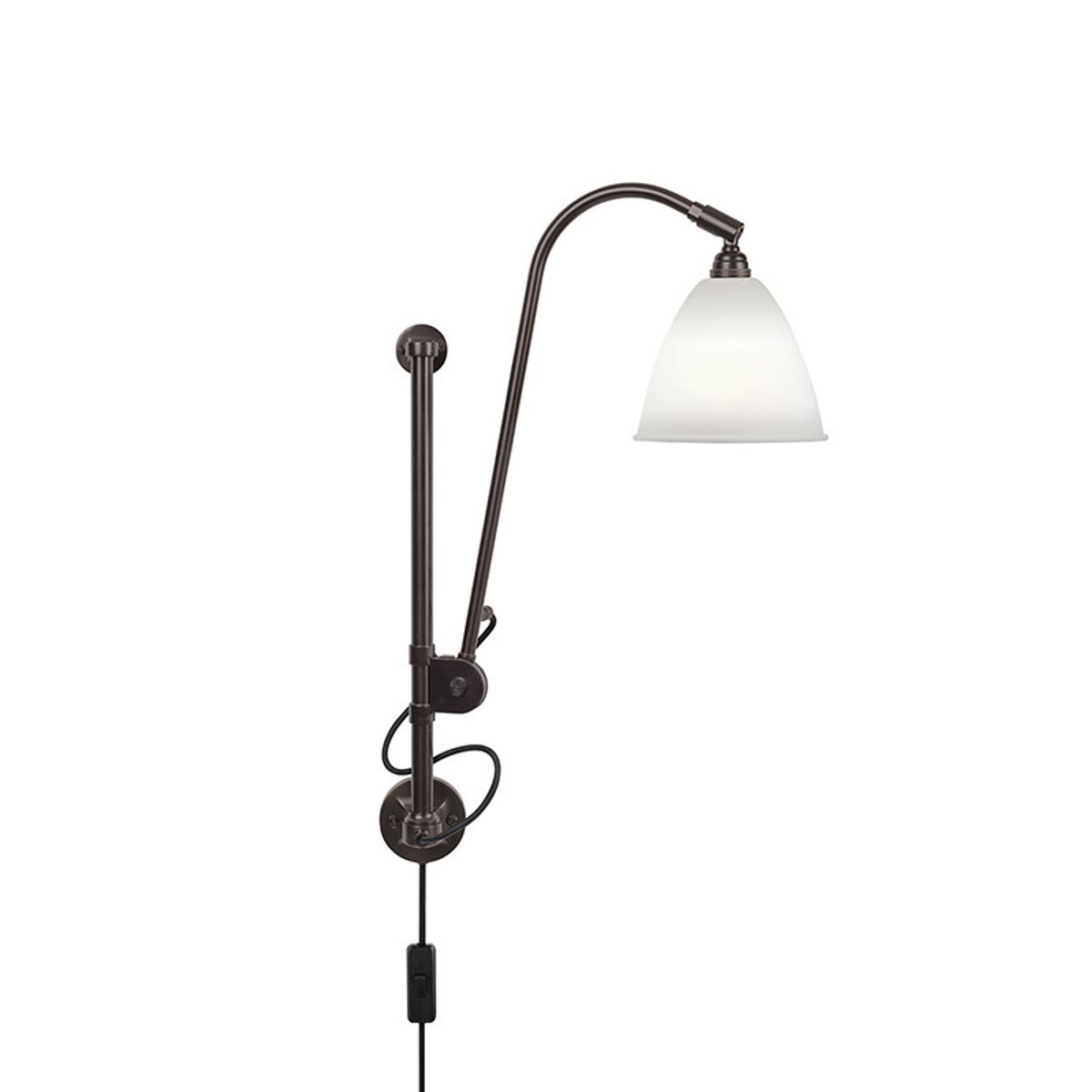 Bestlite BL5 Væglampe fra GUBI (Porcelæn / Black Brass)