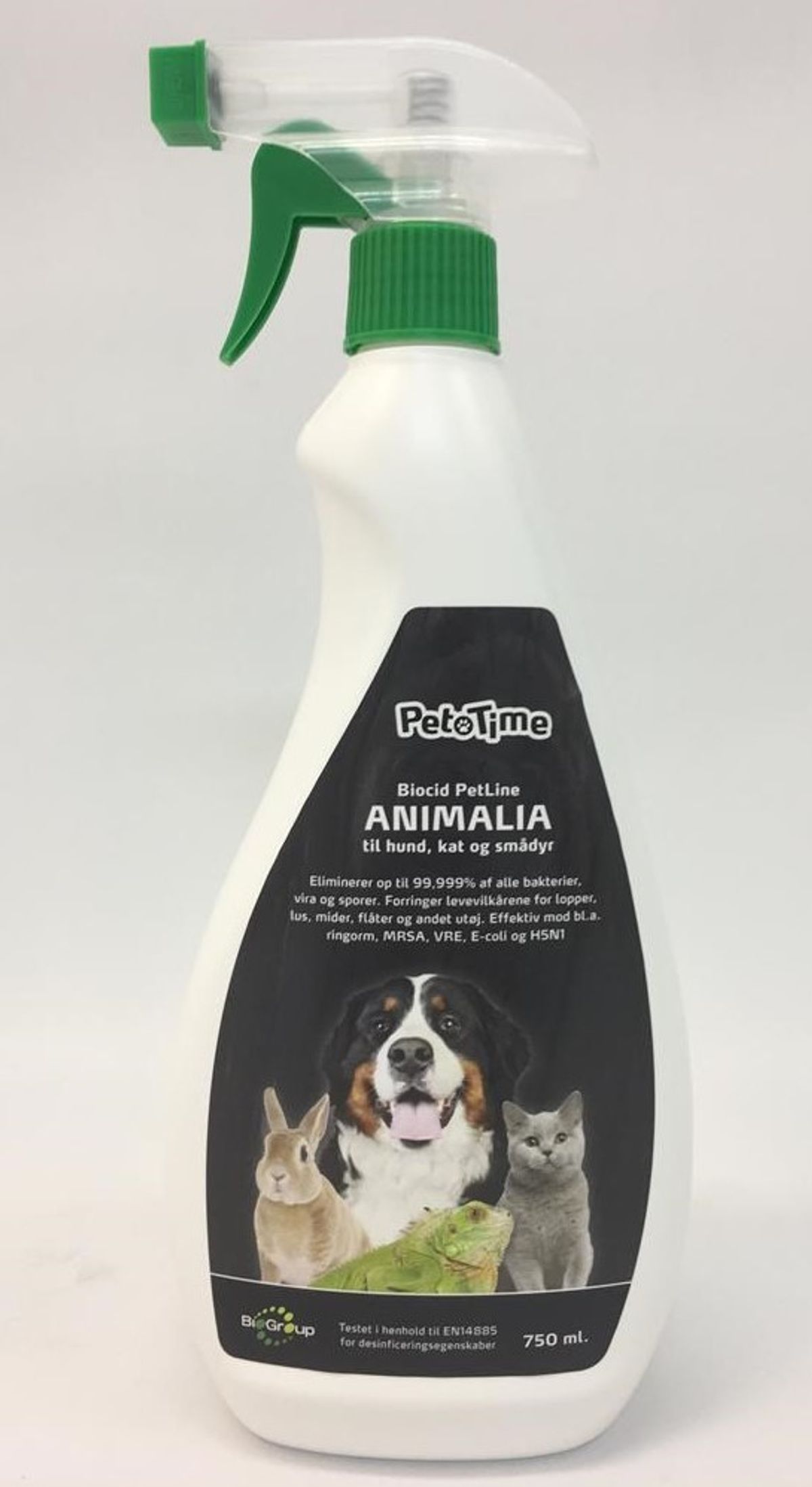 BioCid petline Animalia desinficeringsmiddel spray 750 ml. Til at bekæmpe lopper og lus' levevilkår. 5 % blanding.