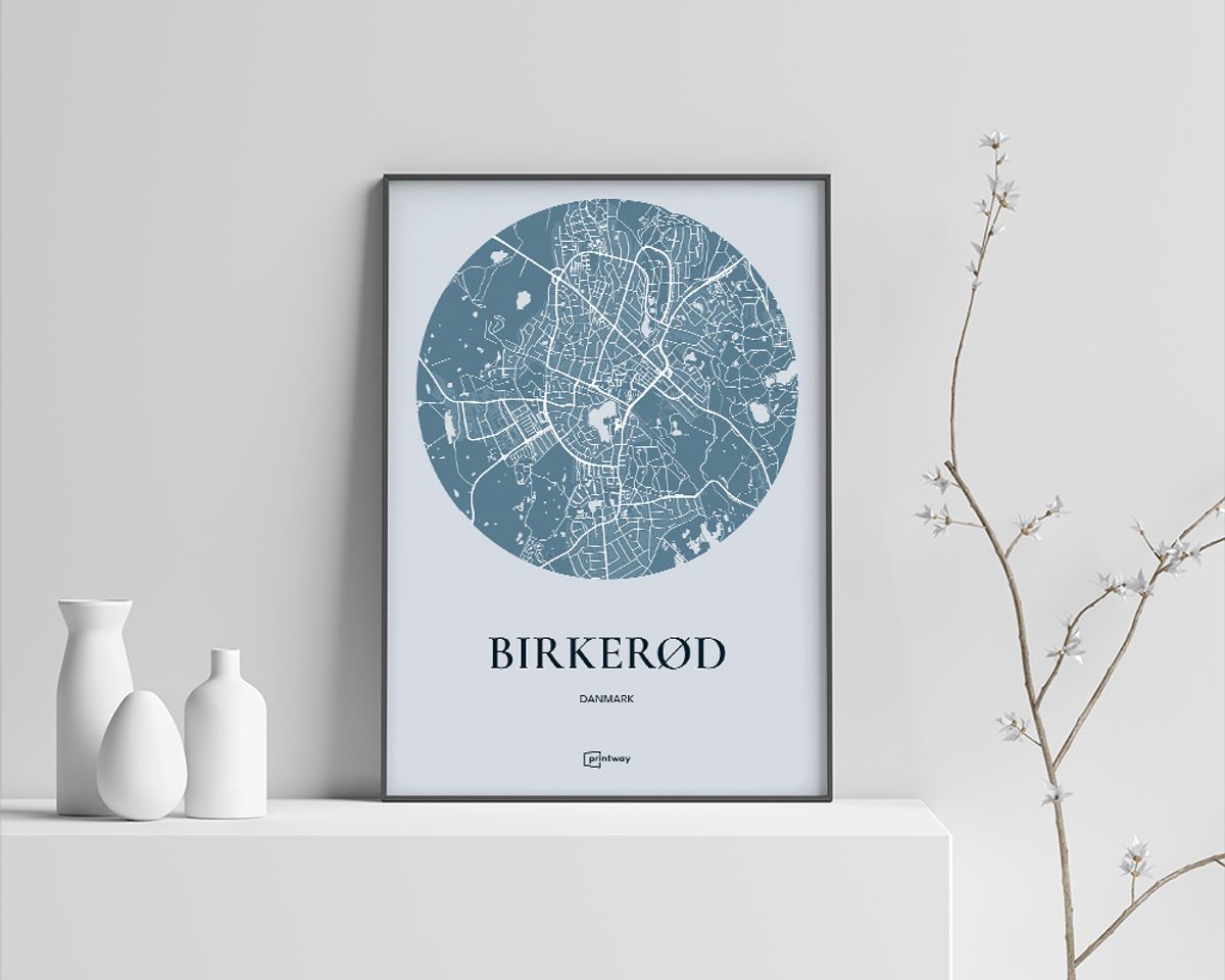 Birkerød Plakaten Rundt kort Havblå 21×30 cm (A4)