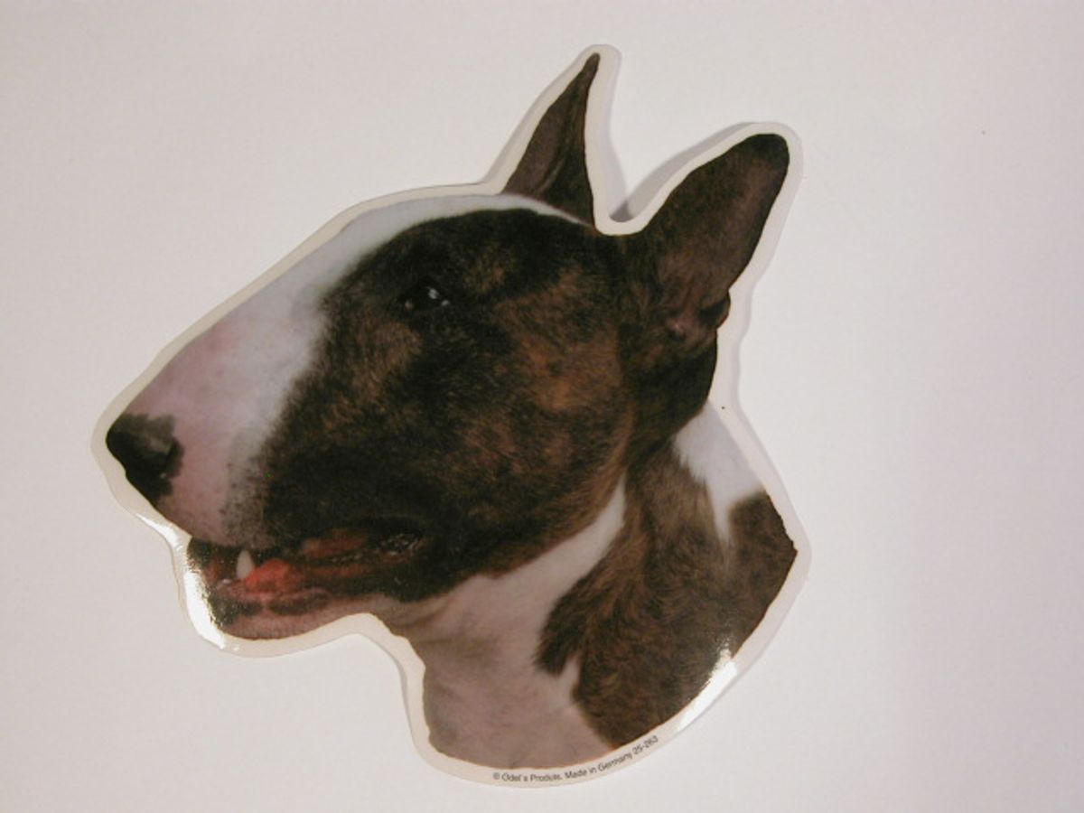 Bull Terrier, sort/hvid, hv. Vælg: klistermærke, nøglering, broche, slipsenål, mm.