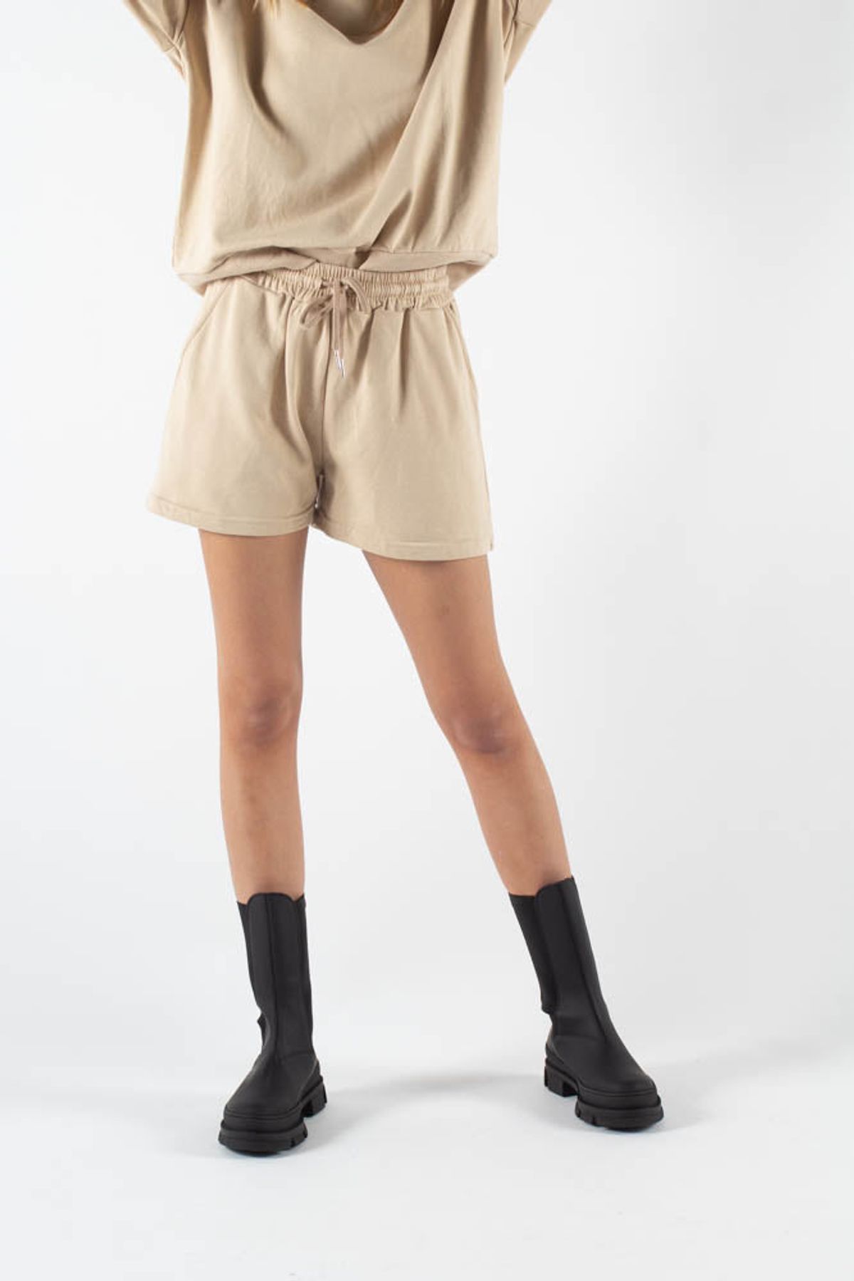 Calee Sweatshorts - Beige - irréel - Beige M