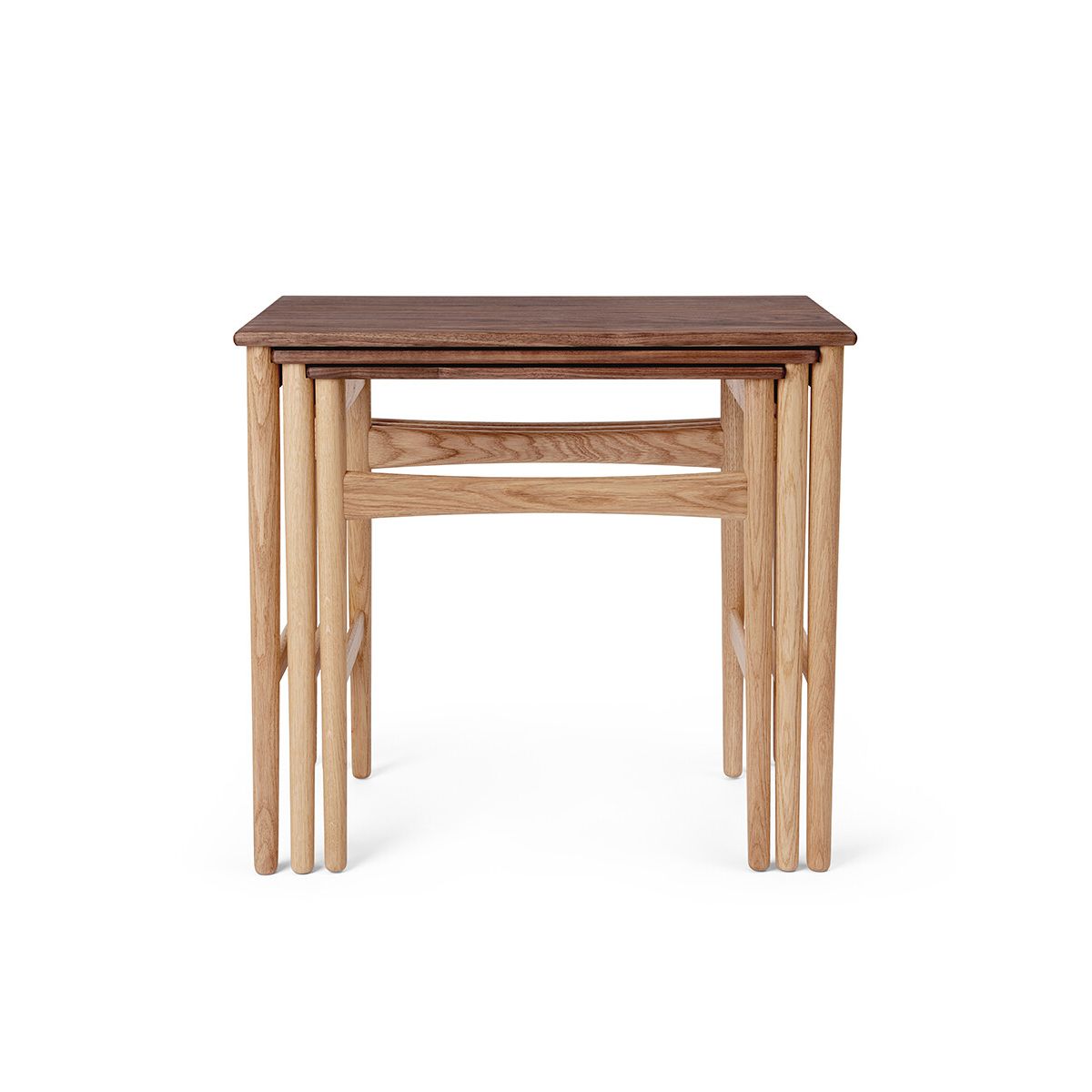 CH004 Nesting Tables fra Carl Hansen & Søn (Eg/valnød)