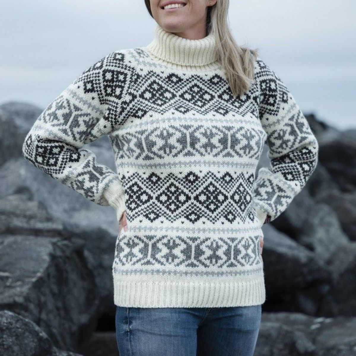 Charm - Islandsk Rullekrave Sweater Af 100% Uld