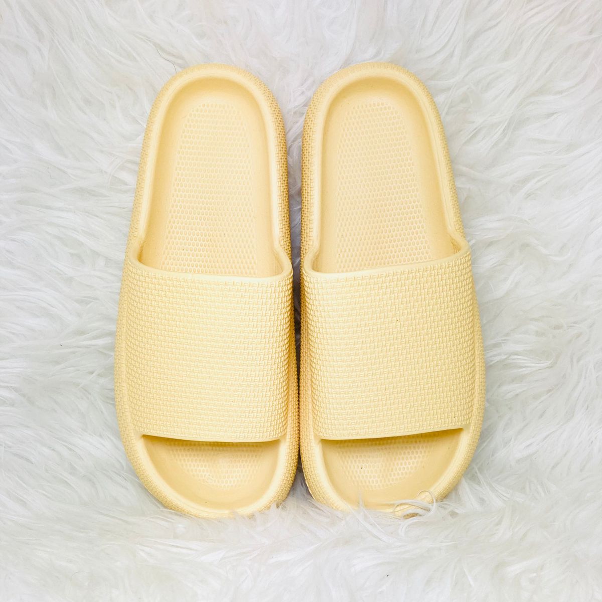 Cloud Slippers&trade; - ORIGINAL - Gul / 38-39