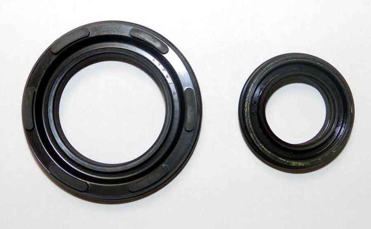 Crankshaft Seal Kit: Yamaha 350 Banshee 87-06 Suggested Retail - 422020