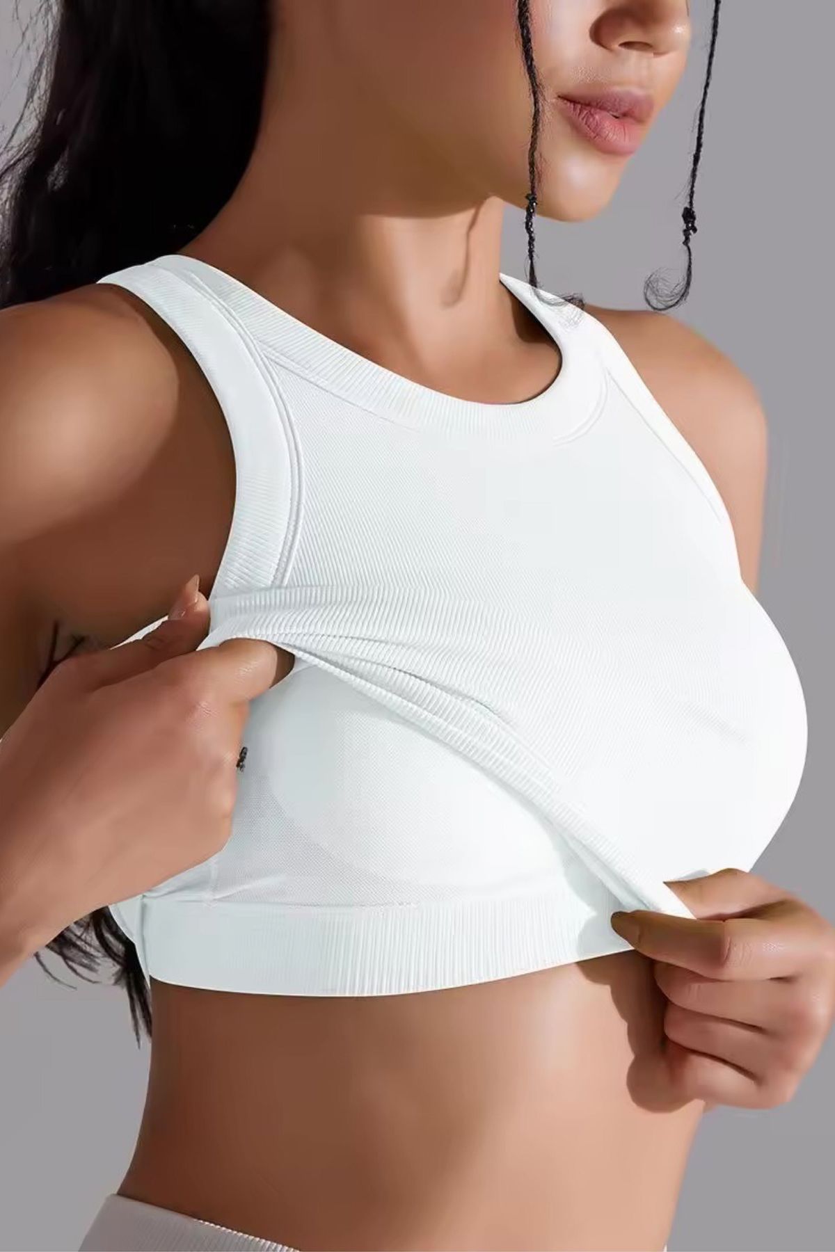 Crop top rund-hals / Indbyggede puder White - Medium-Large / White