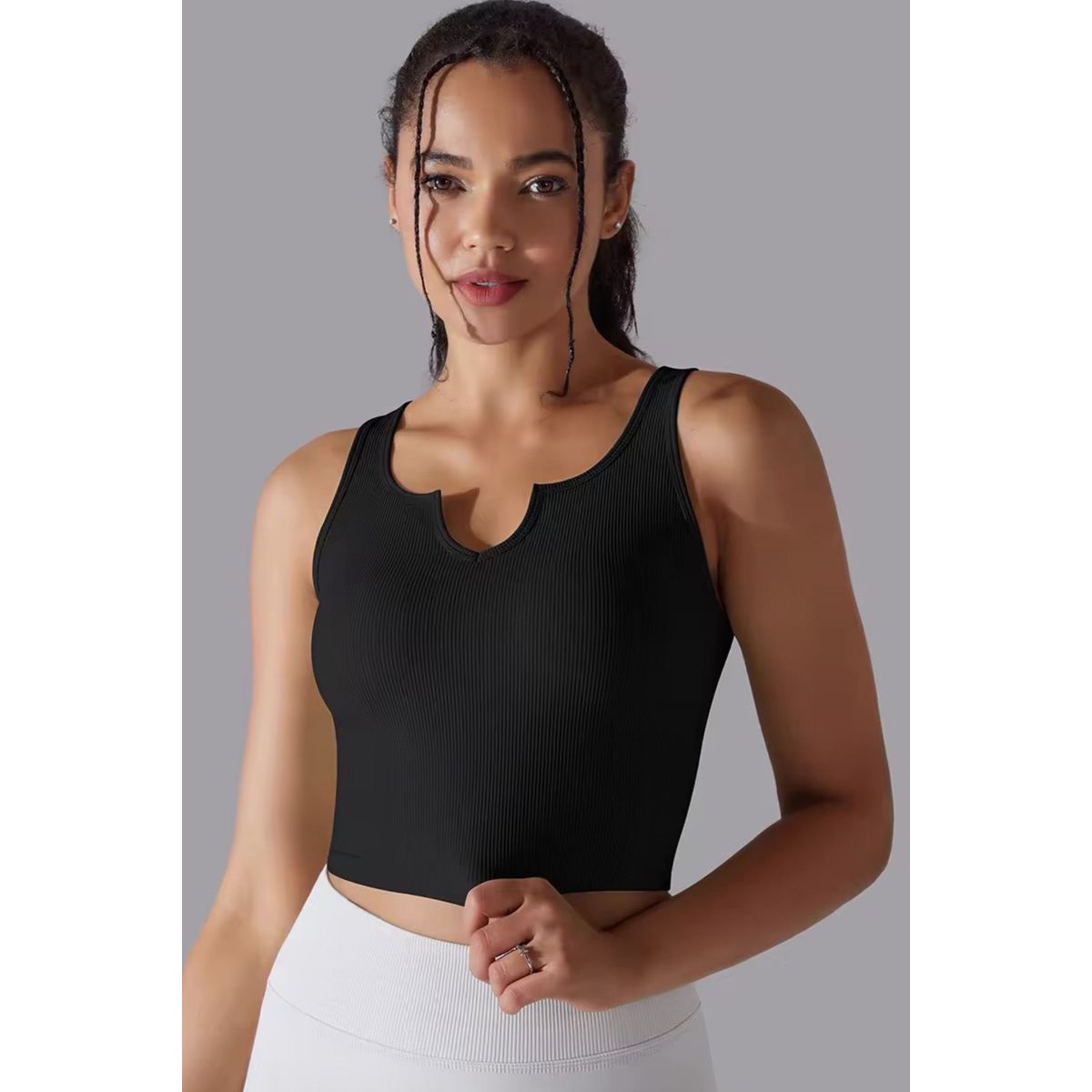 Crop top v-hals / Indbyggede puder Black - Large / Black