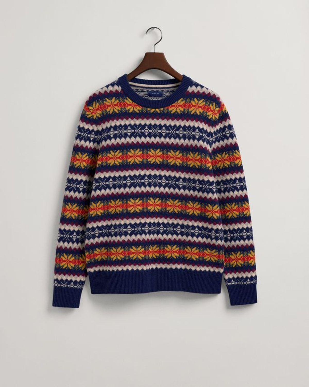 D2. FAIR ISLE C-NECK