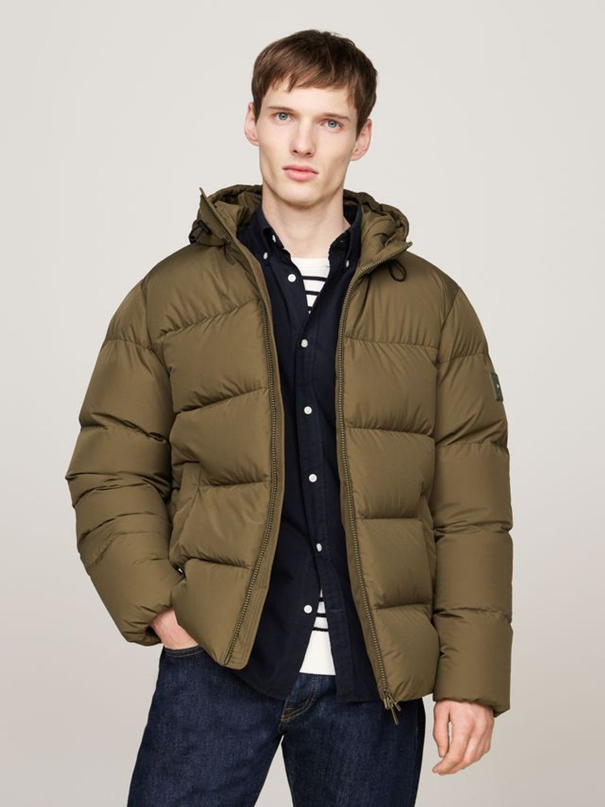 DOWN HOODED PUFFER JACKET