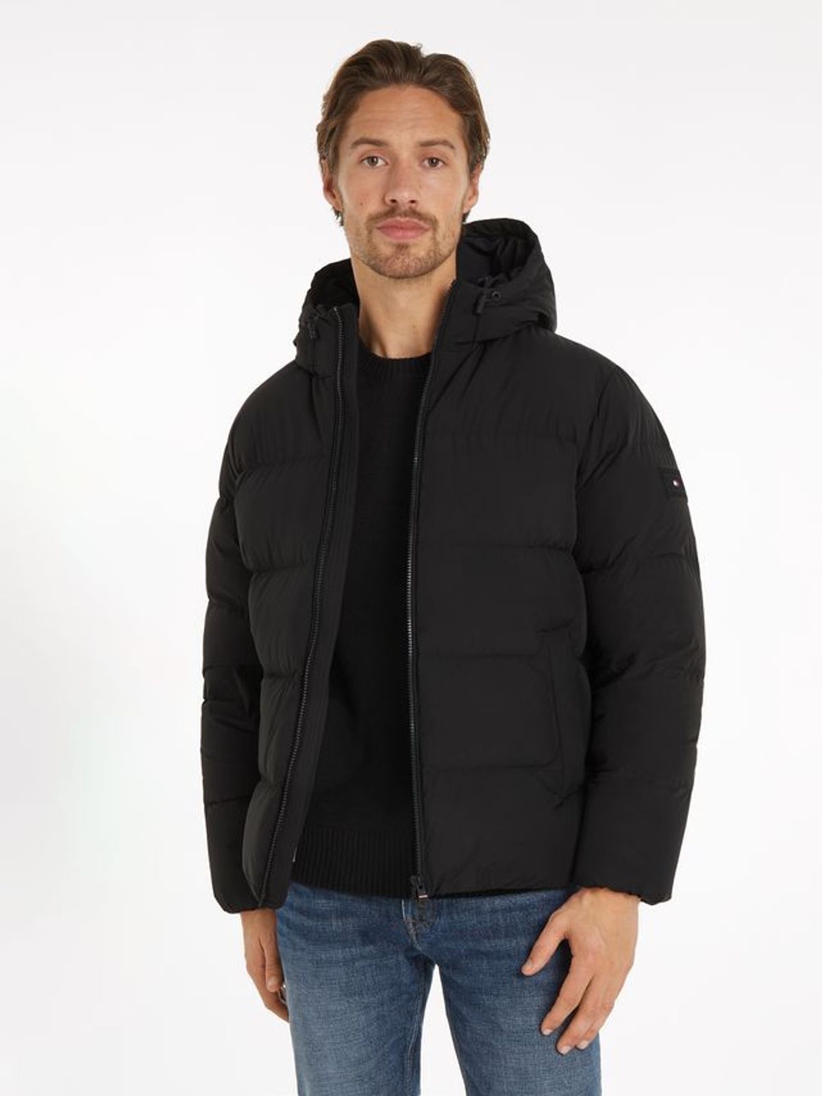 DOWN HOODED PUFFER JACKET