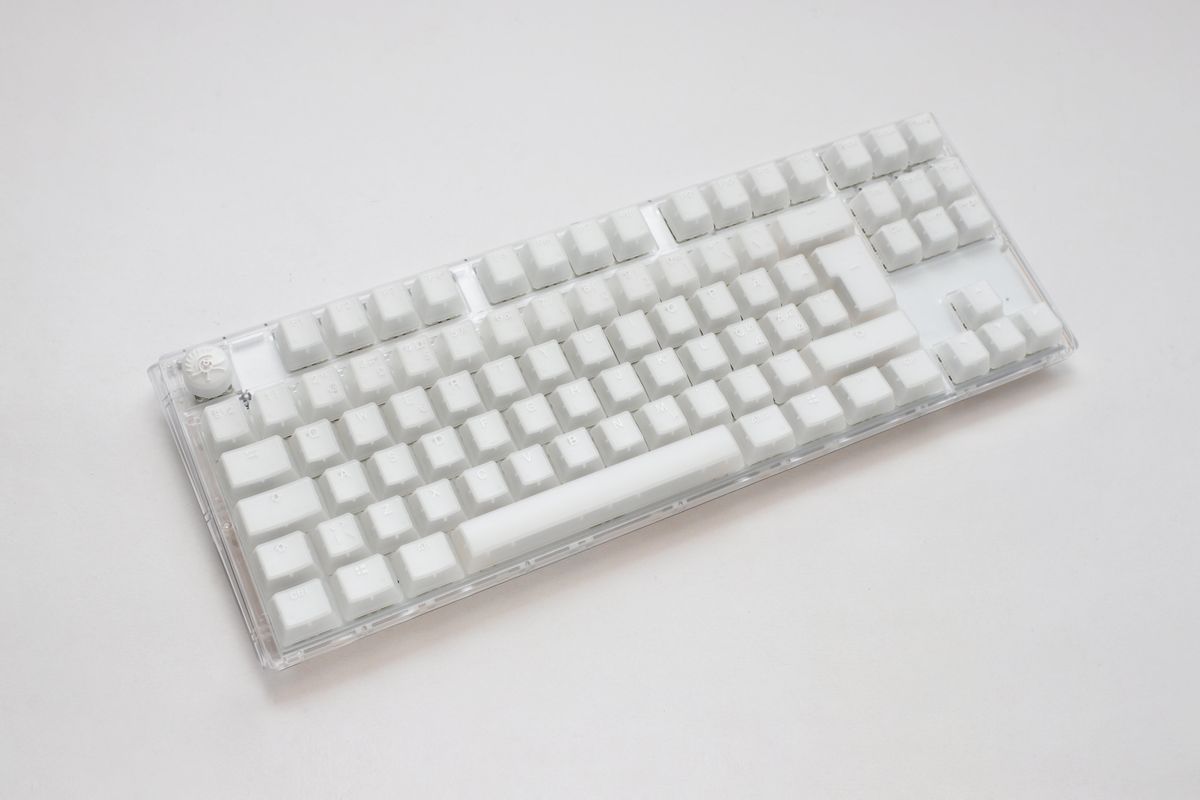 Ducky One 3 - Aura White Nordic - SF 65% - Cherry Brown - RGB