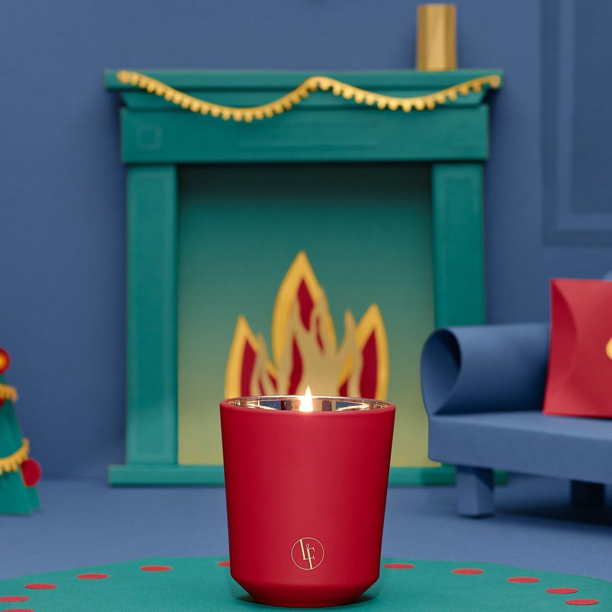 DUFTLYS MED CHRISTMAS RED - SOLBÆR, PÆON, JULESTJERNER, VANILJE & PATCHOULI - Scented Candle / Duftlys - Bougies la Francaise - BLF - StudioBuus